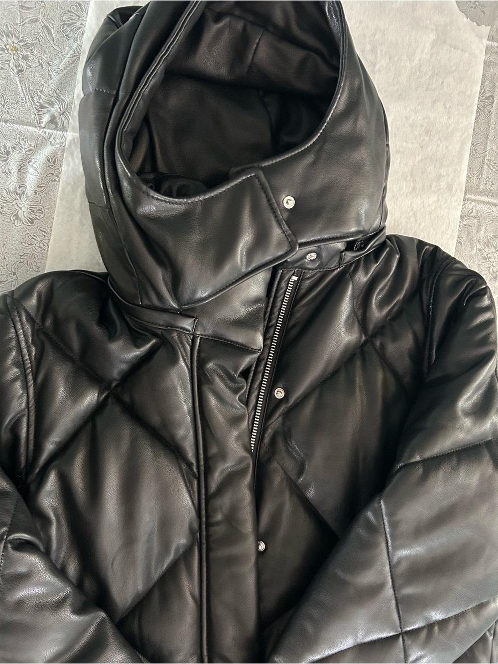 Abercrombie & Fitch Vegan Leather Long Puffer wind water resistant Coat. - Picture 5 of 9